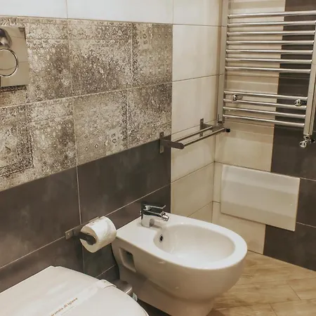 Pensjonat Ughetti 21 4*