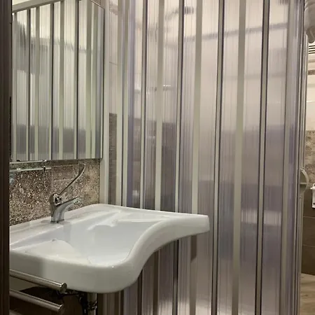 Pensjonat Ughetti 21 Katania