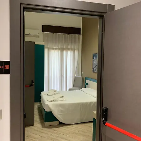 Ughetti 21 4* Katania